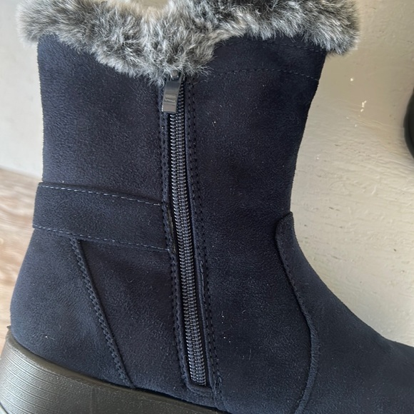 Spring Step Ankle Boots - Picture 5 of 8